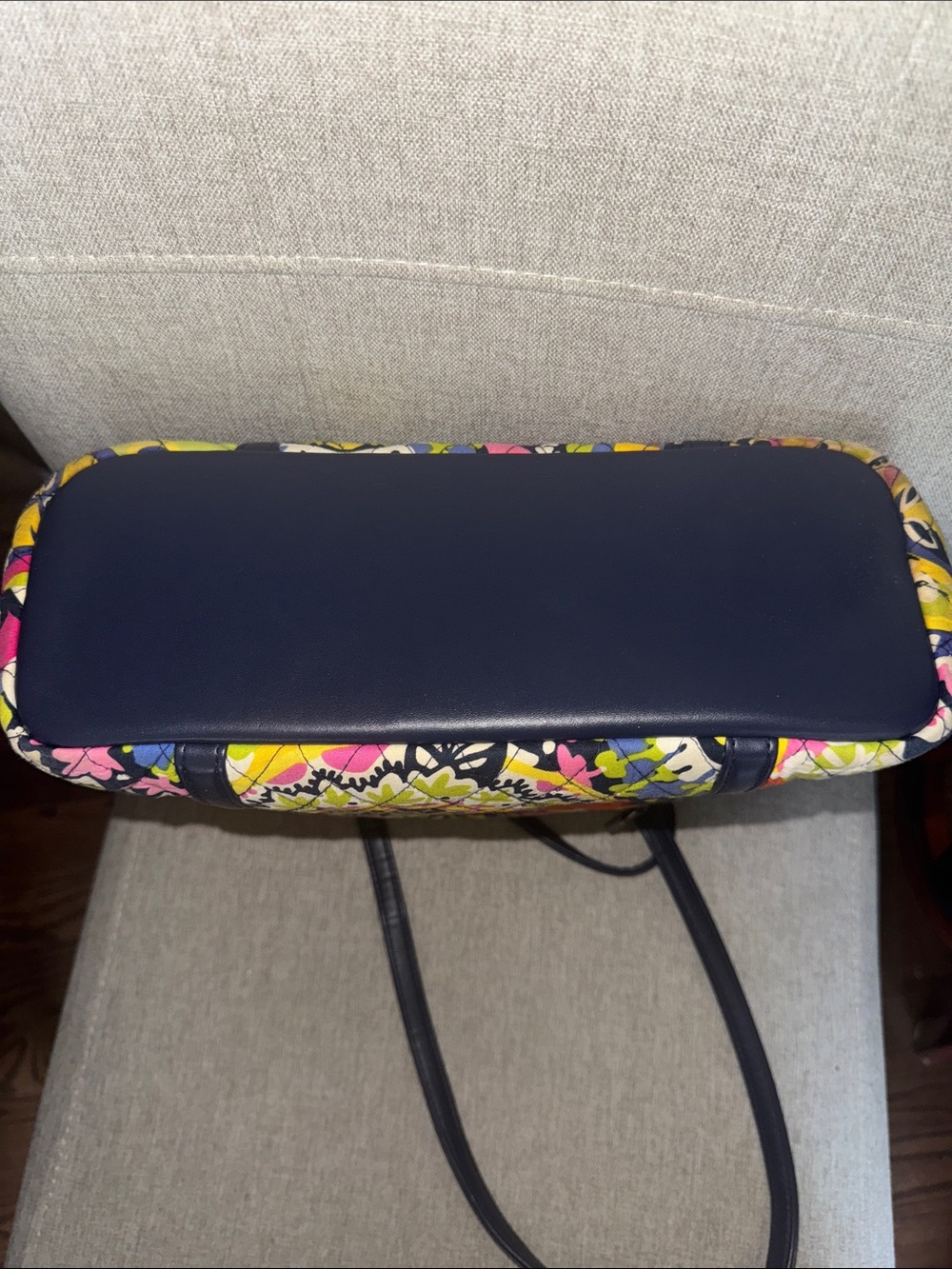 Vera Bradley Bright Multicolor Quilted Tote with Blue Trim. Rio Style. - Picture 9 of 11